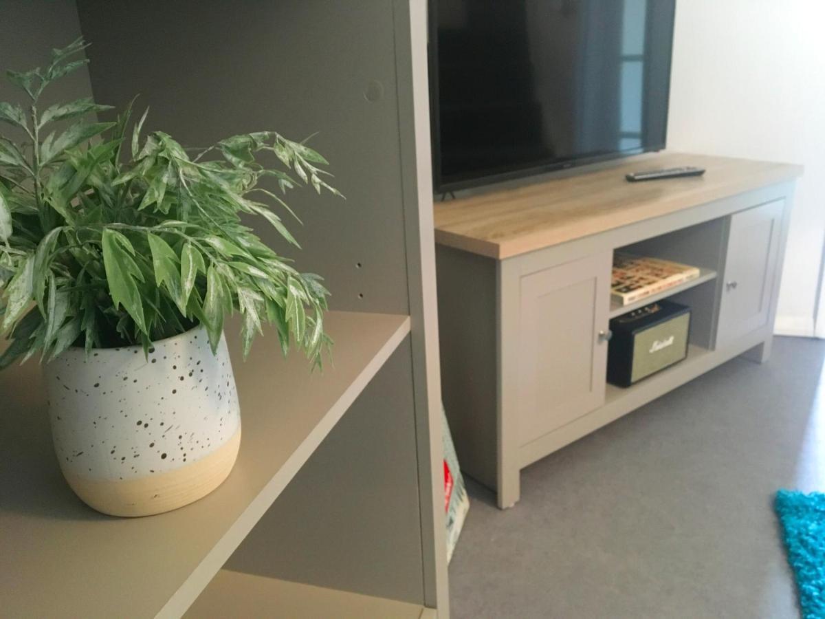 2 Bedroom Private House Near Bedford Town And Train Station Esterno foto