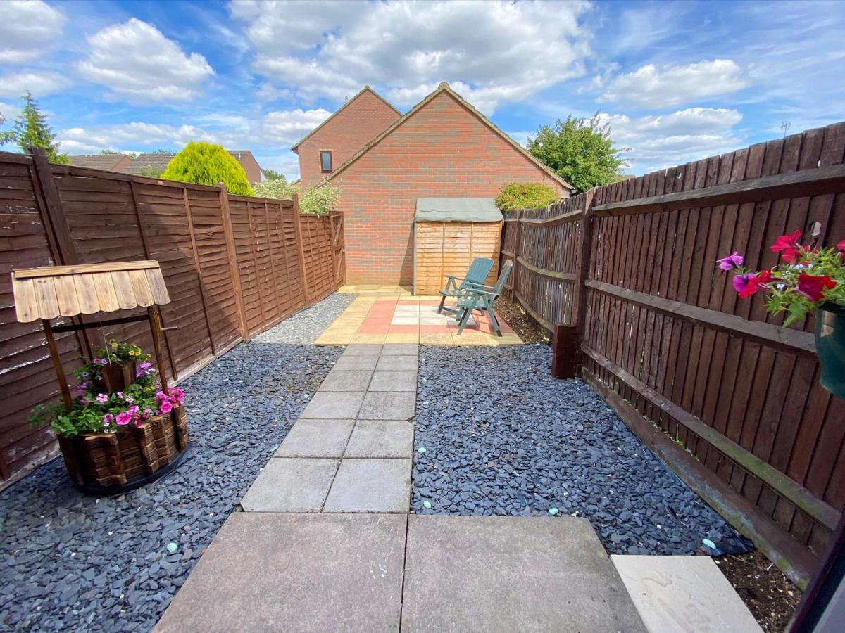 2 Bedroom Private House Near Bedford Town And Train Station Esterno foto